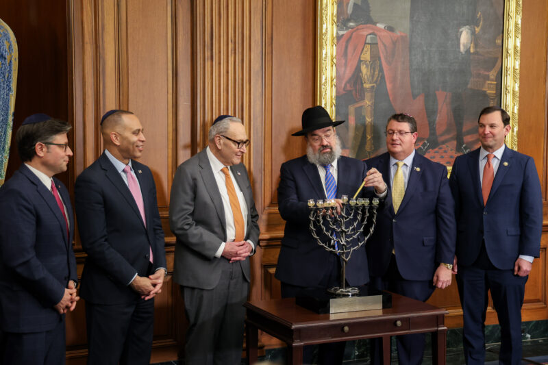Chabad holding 250 menorah lightings in all 50 states to commemorate Chanukah, America’s 250th birthday