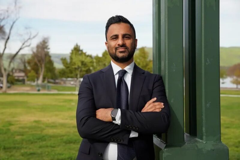 Ro Khanna facing new Democratic challenger hitting him from the political center