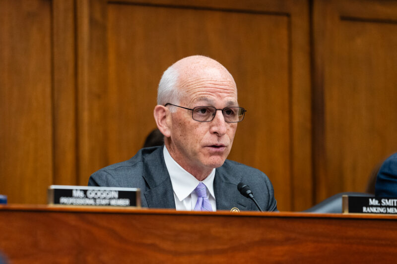 Dems facing tension between their principles and primary politics