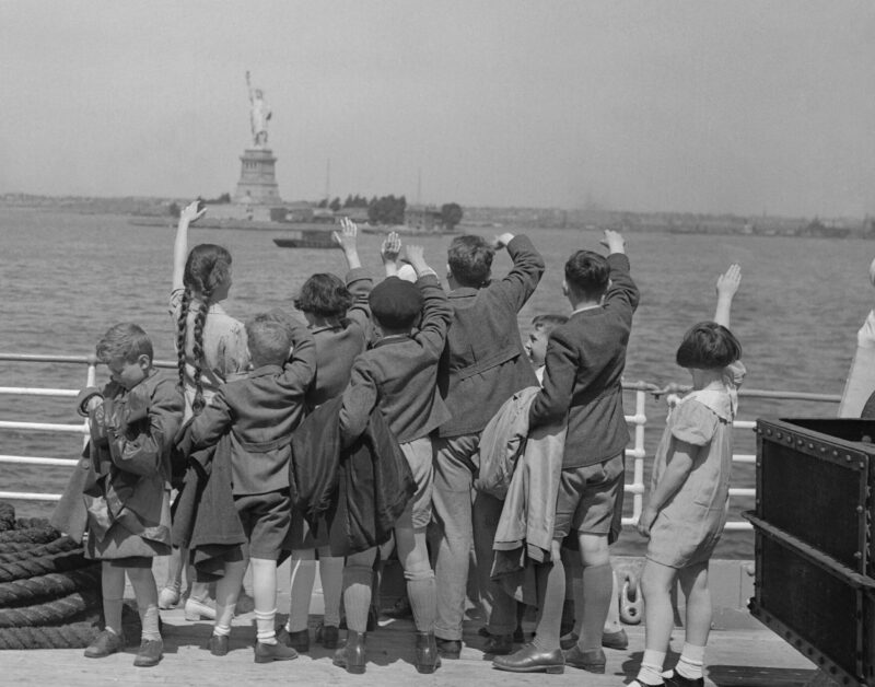 Even in a fraught moment, American Jews embrace patriotism at the nation’s 250th