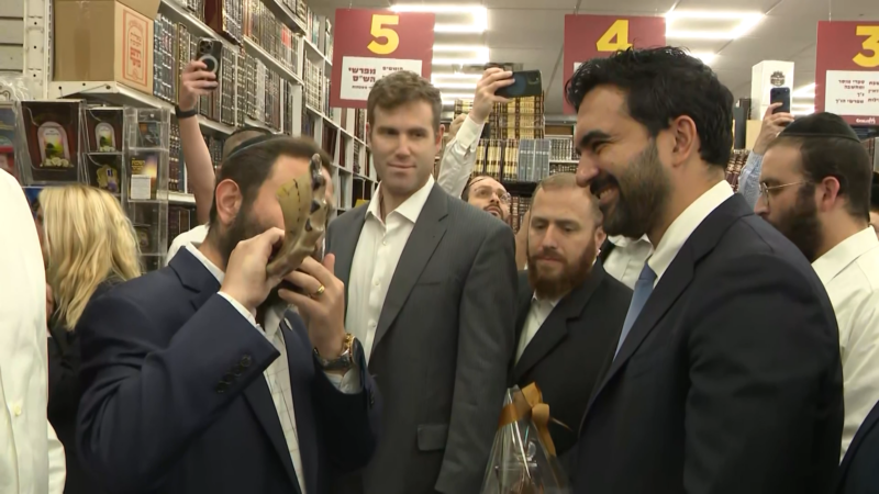 The Chabadnik inside Zohran Mamdani’s ‘people-powered’ office