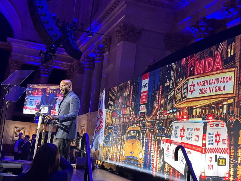 At MDA gala, Van Jones calls antisemitism ‘poison that is being put in’ the Black community